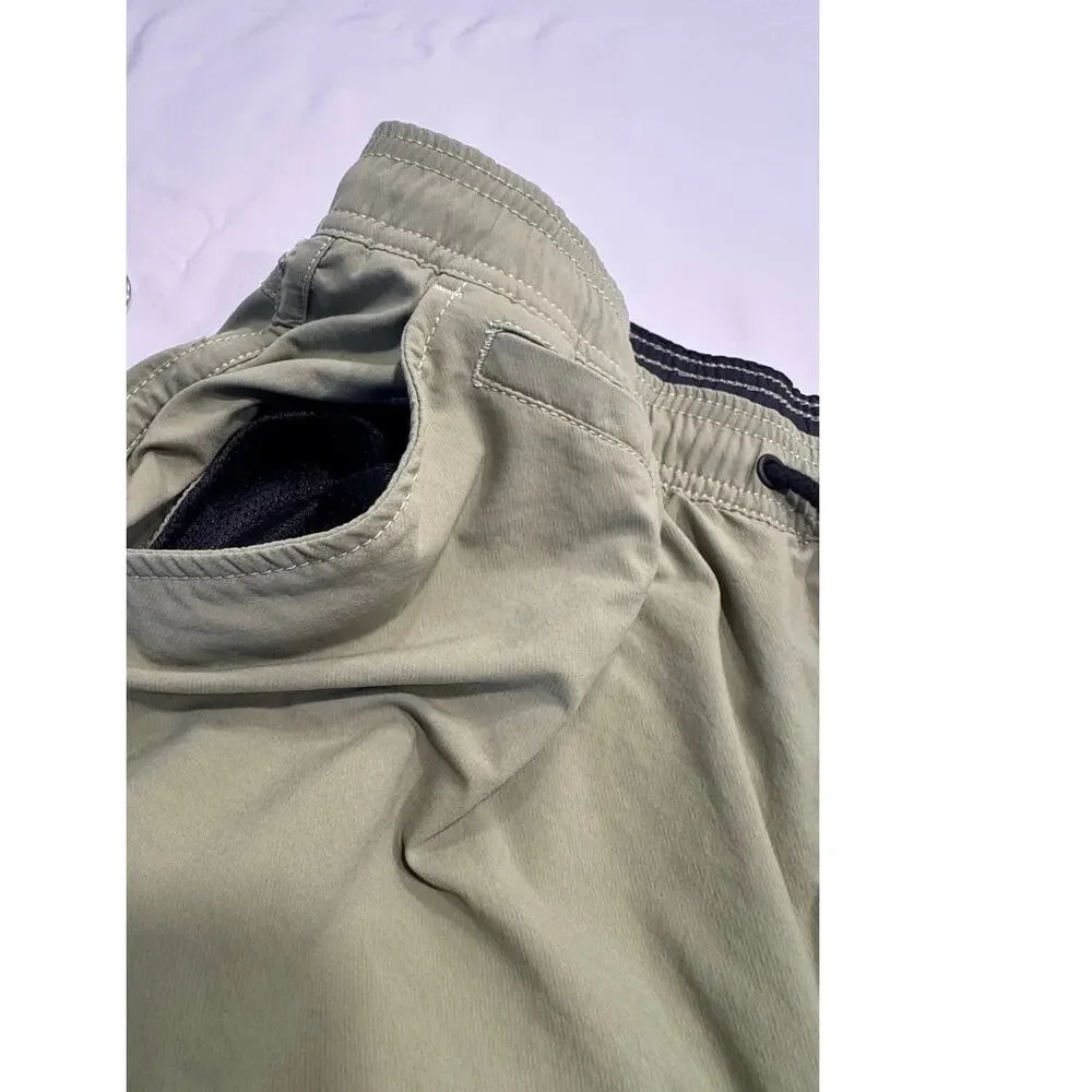 Hurley x Nike Dri-Fit One Only Volley Walkshorts M Khaki Green Drawstring Pocket
